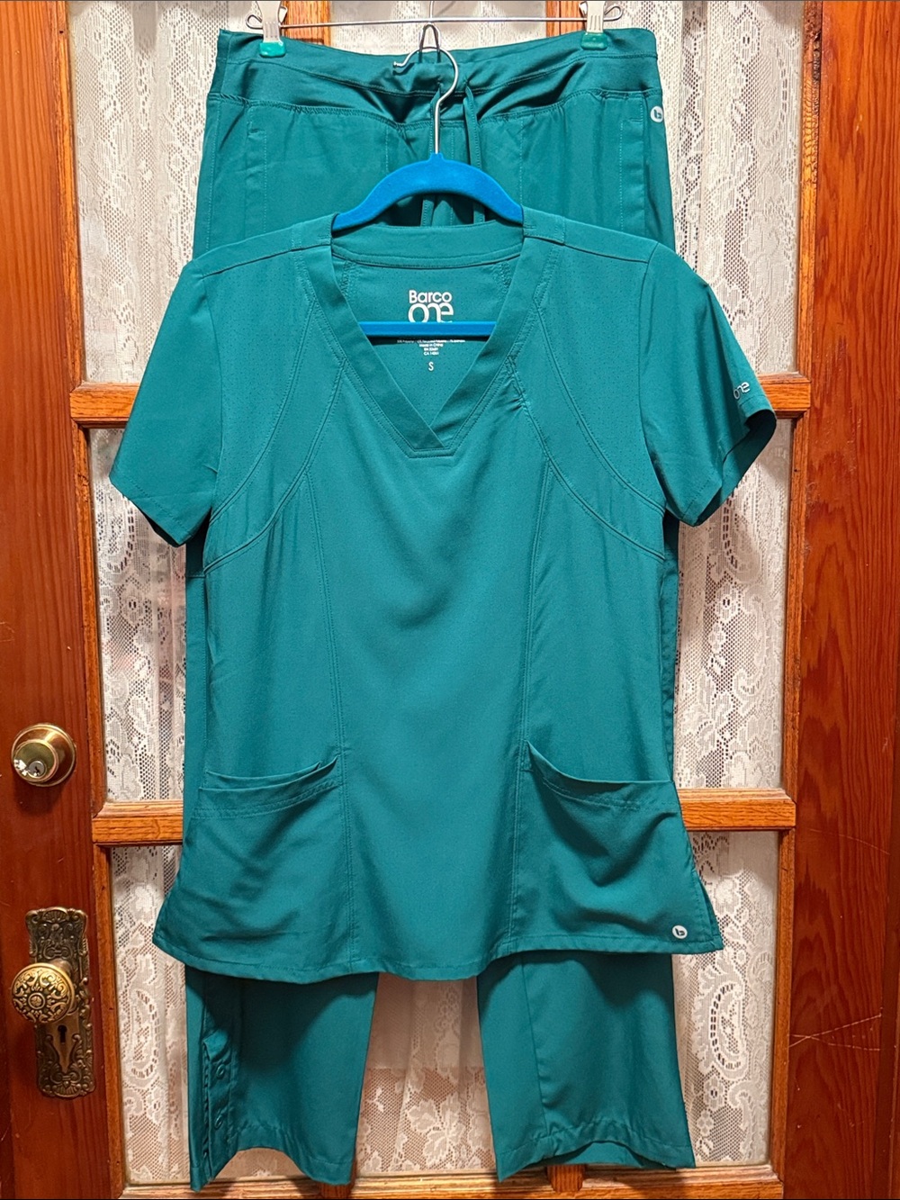 NWOT Barco One Scrub Set - Top & Pants